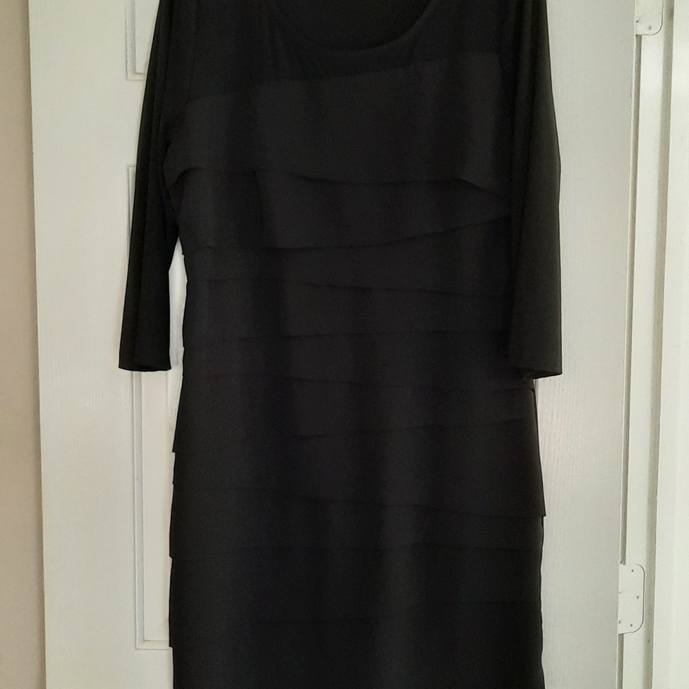 WHBM Pretty black layered-look dress